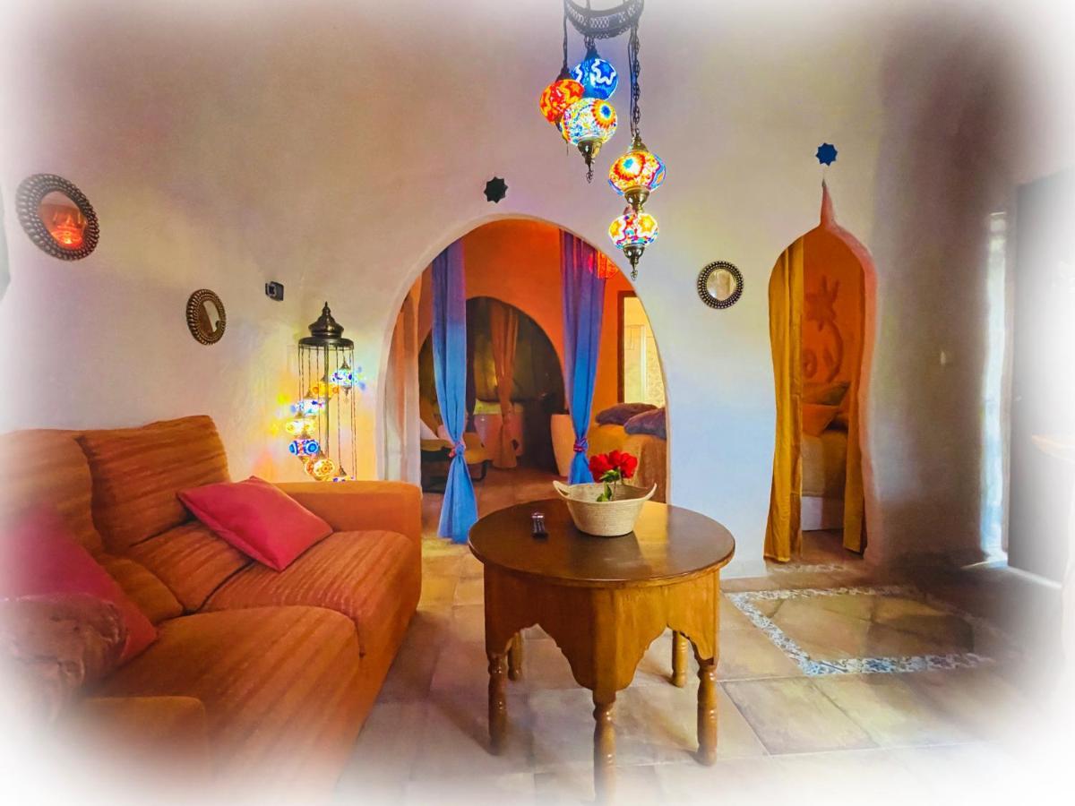 منزل الضيف بامبانيرا  في Casas Cueva El Castano المظهر الخارجي الصورة
