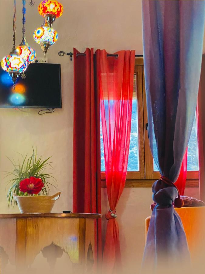 منزل الضيف بامبانيرا  في Casas Cueva El Castano المظهر الخارجي الصورة
