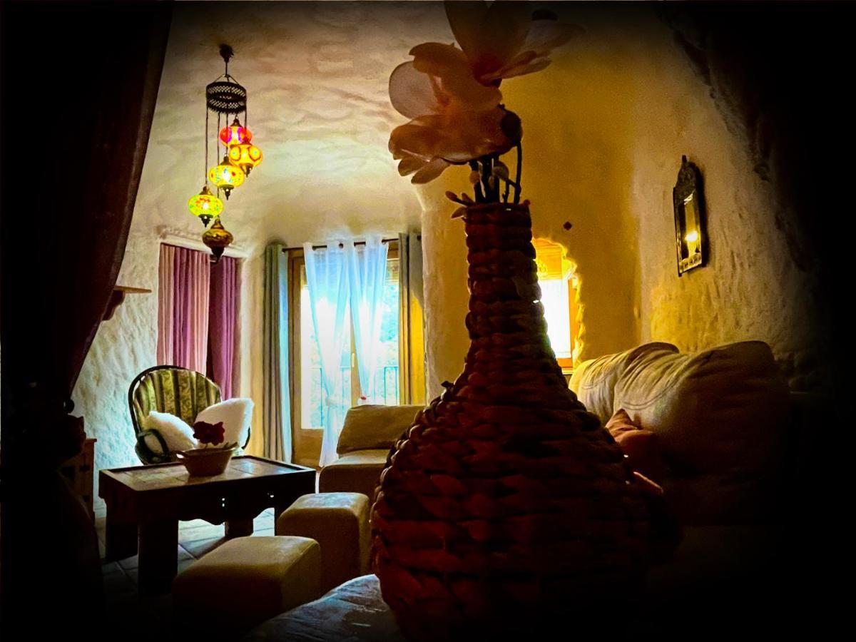 منزل الضيف بامبانيرا  في Casas Cueva El Castano المظهر الخارجي الصورة